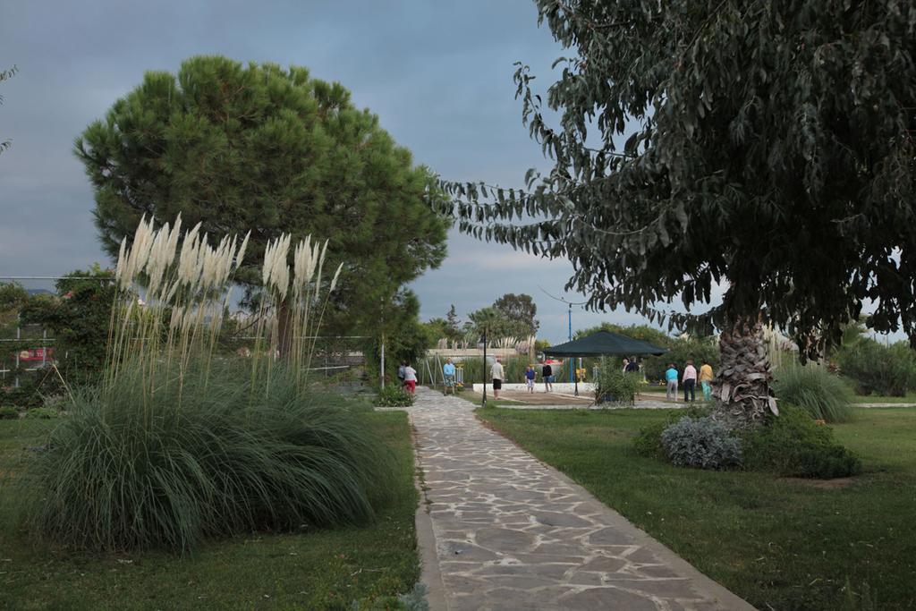 Club Yali Hotels & Resort Гумульдур Экстерьер фото